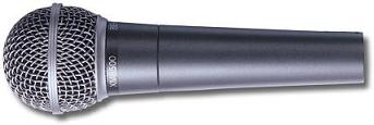 בתמונה: מיקרופון דינאמי של חברת Behringer